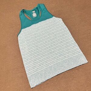 ❤️Danskin Tank Top